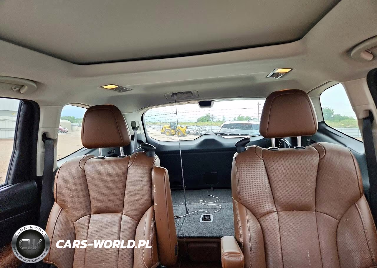2019 Subaru Ascent Touring VIN:4S4WMARD5K3419694 - 10
