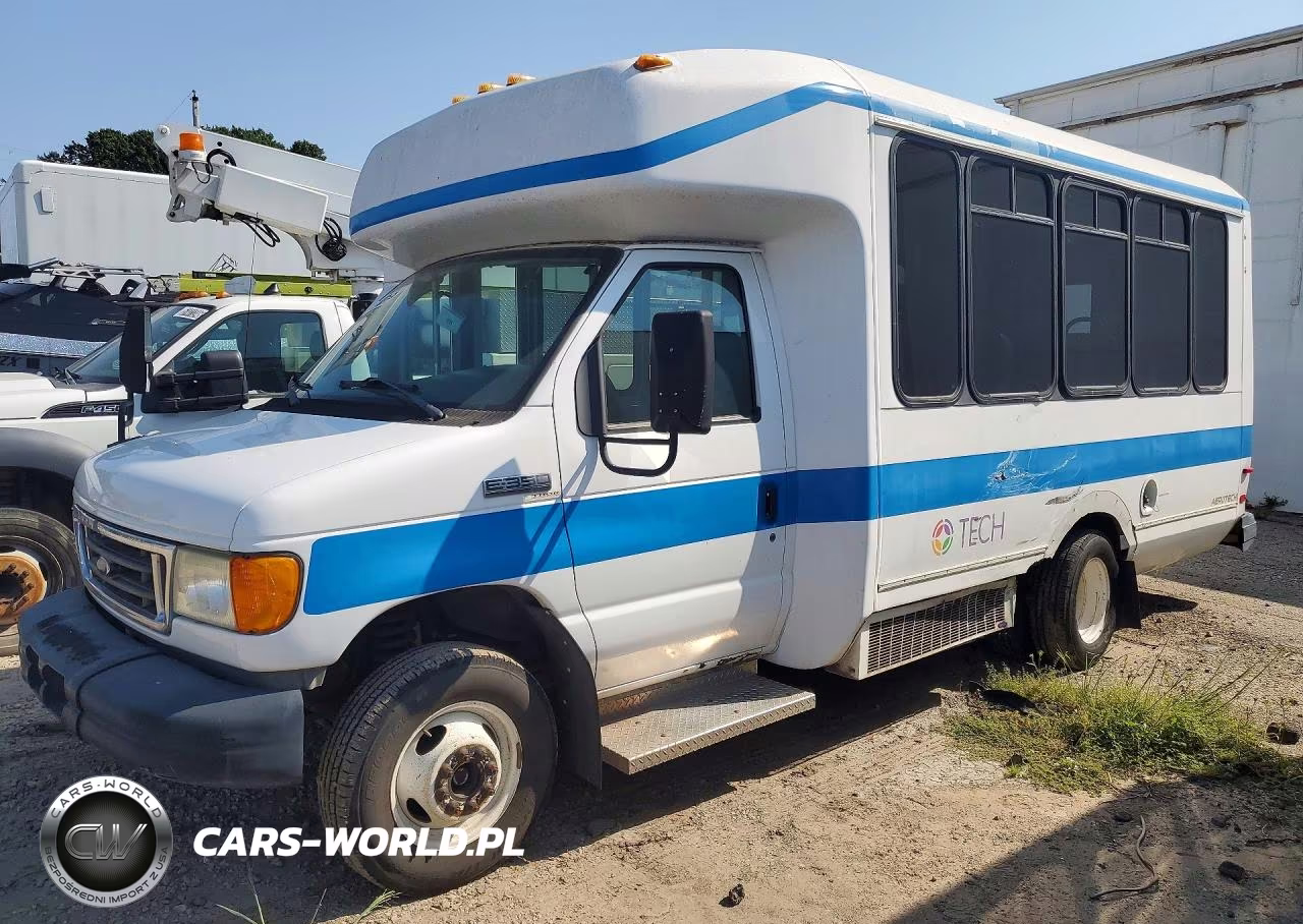 2007 Ford Econoline E350 Super Duty Cutaway Van