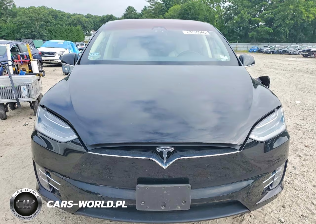 2018 Tesla Model X VIN:5YJXCBE28JF088682 - 5