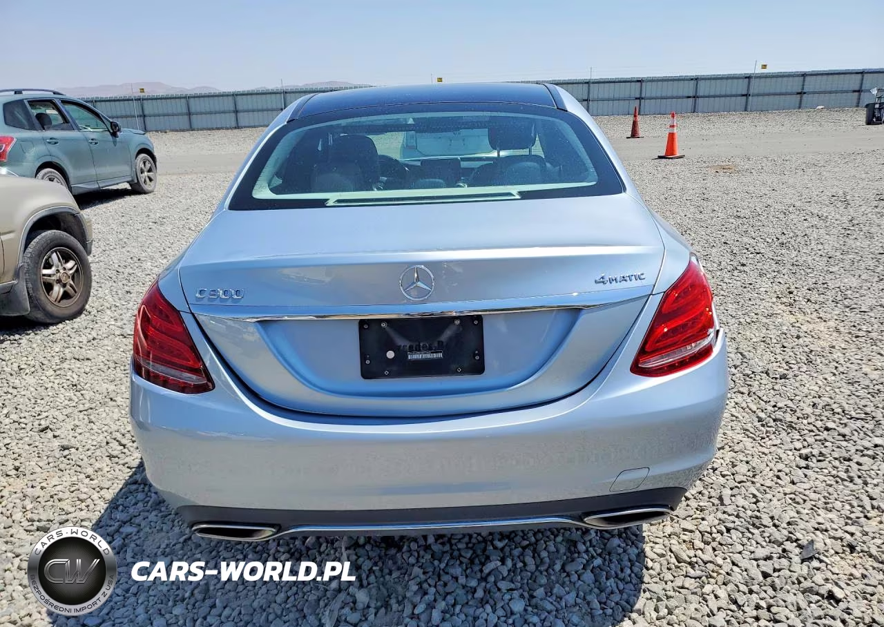 2015 Mercedes-Benz C 300 4Matic VIN:55SWF4KB8FU073463 - 6