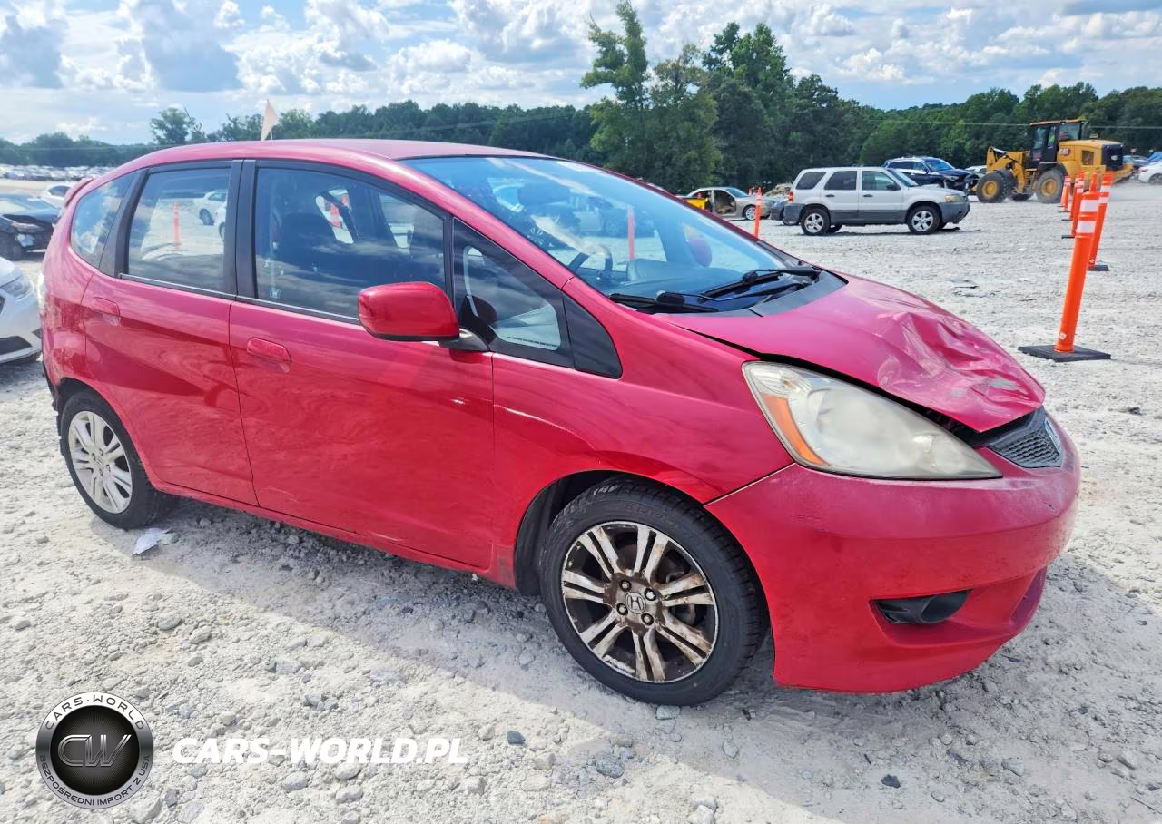 2010 Honda Fit Sport VIN:JHMGE8H49AC021496 - 4