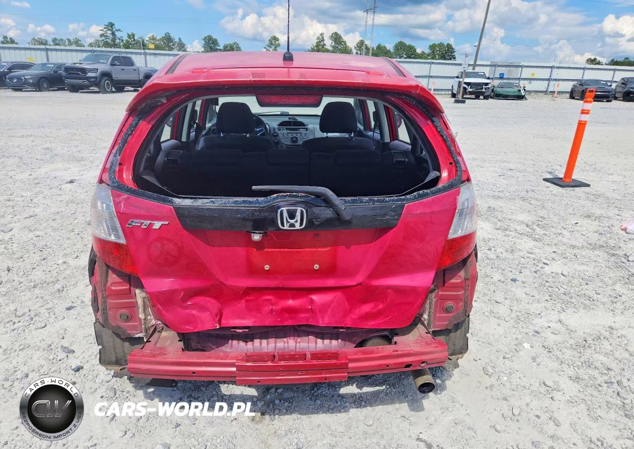 2010 Honda Fit Sport VIN:JHMGE8H49AC021496 - 6