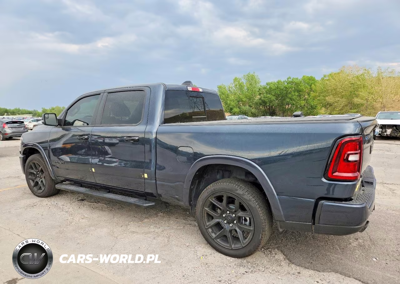 2025 Ram 1500 Laramie VIN:1C6SRFRP4SN742710 - 2