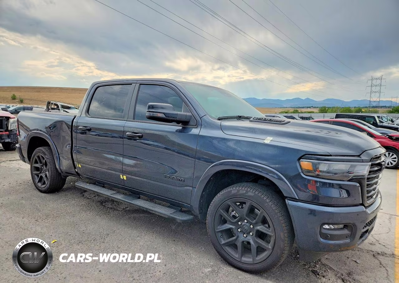 2025 Ram 1500 Laramie VIN:1C6SRFRP4SN742710 - 4