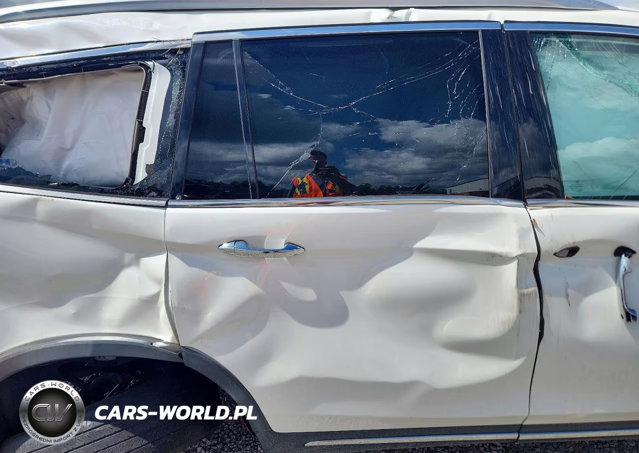 2019 Honda Pilot Touring VIN:5FNYF5H95KB009038 - 11