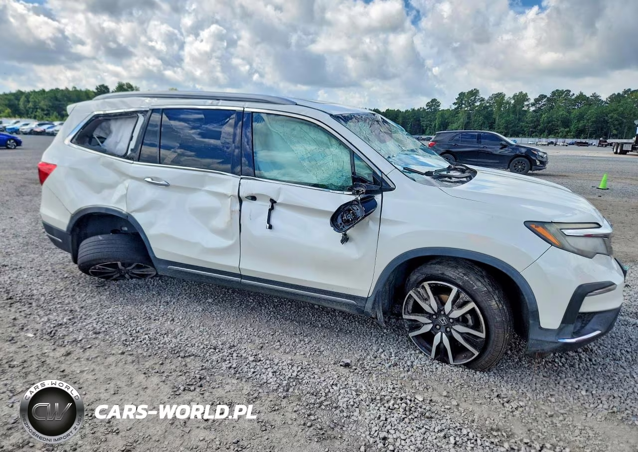 2019 Honda Pilot Touring VIN:5FNYF5H95KB009038 - 4