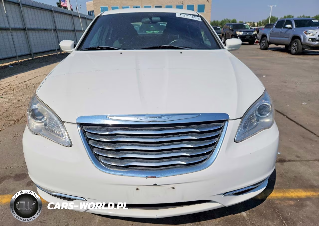 2011 Chrysler 200 VIN:1C3BC1FB6BN589984 - 5
