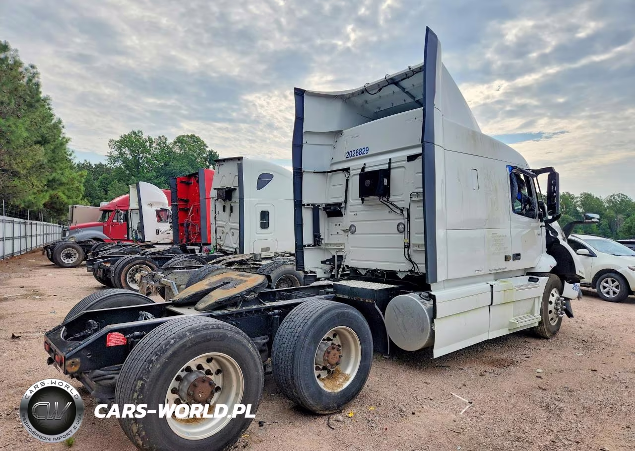 2021 Volvo Vnr VIN:4V4WC9EH2MN275774 - 3