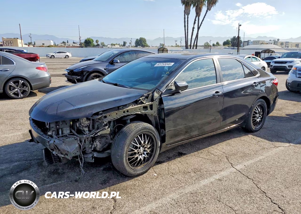 2016 Toyota Camry Hybrid Xle