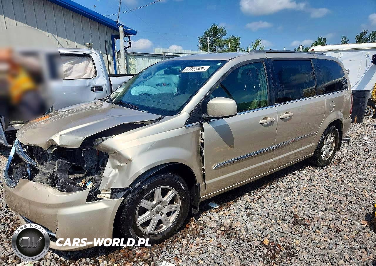2012 Chrysler Town & Country Touring – zdjęcie 1 z 13