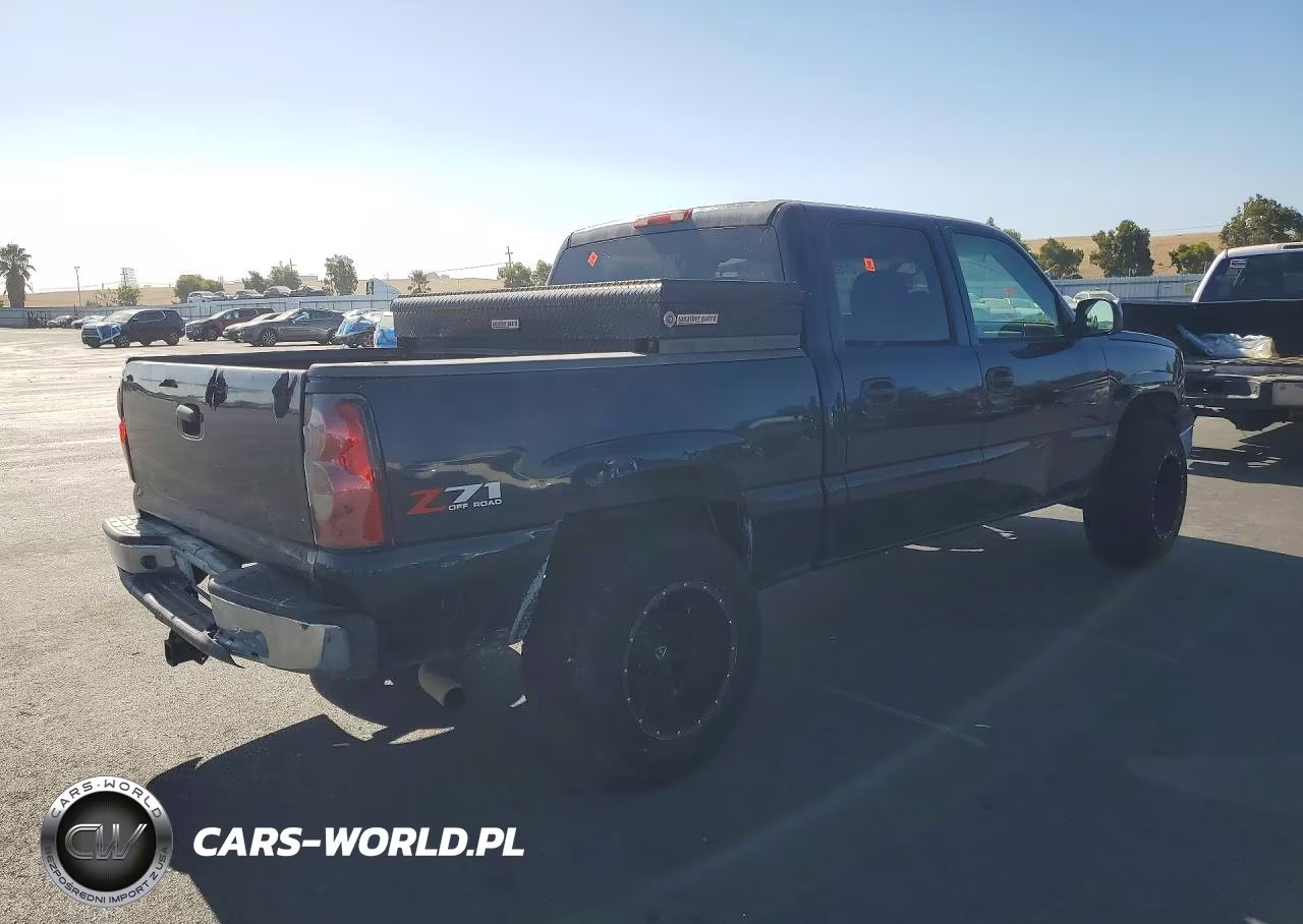 2005 Chevrolet Silverado K1500 VIN:2GCEK13T851291094 - 3
