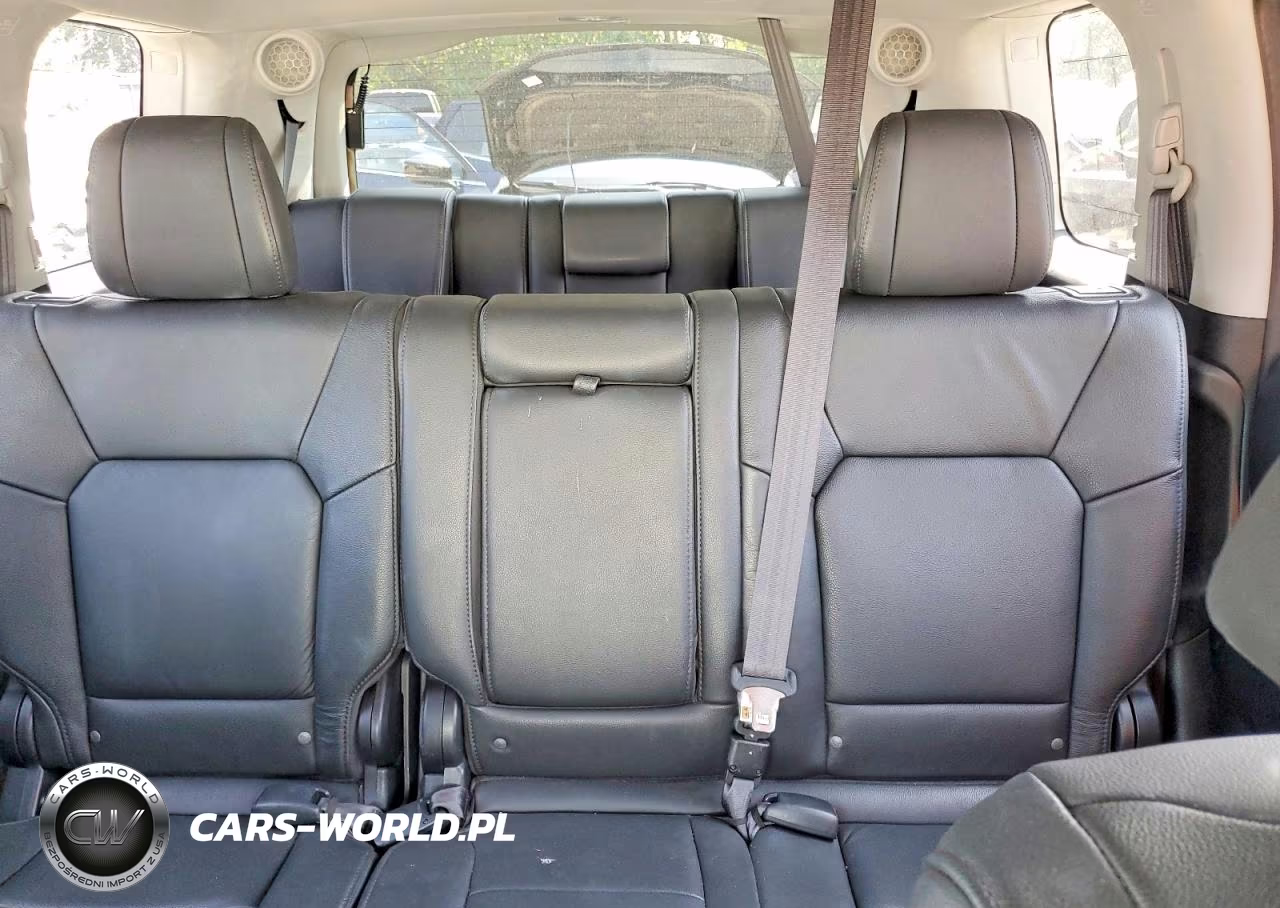 2015 Honda Pilot Touring VIN:5FNYF4H93FB014934 - 10