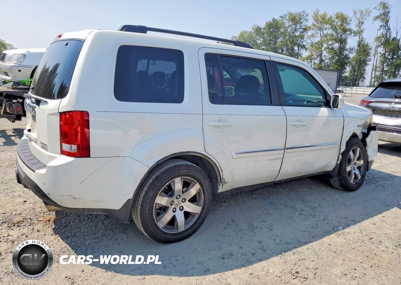 2015 Honda Pilot Touring VIN:5FNYF4H93FB014934 - 3