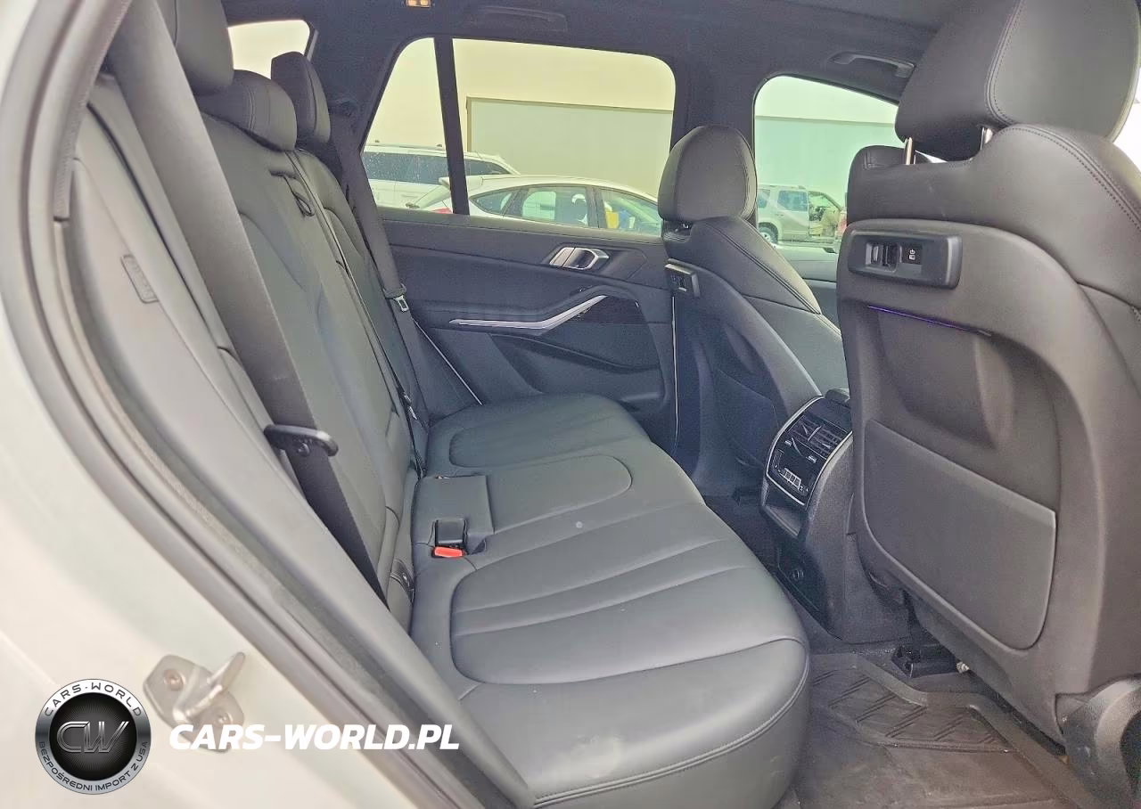 2020 BMW X5 xDrive40I VIN:5UXCR6C0XLLL81522 - 11