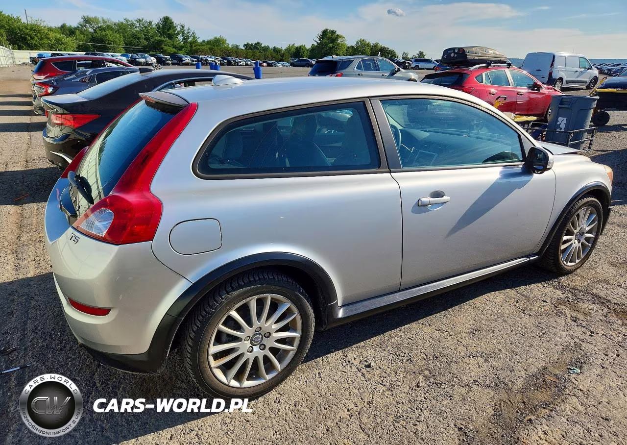 2012 Volvo C30 T5 VIN:YV1672MK5C2270194 - 3
