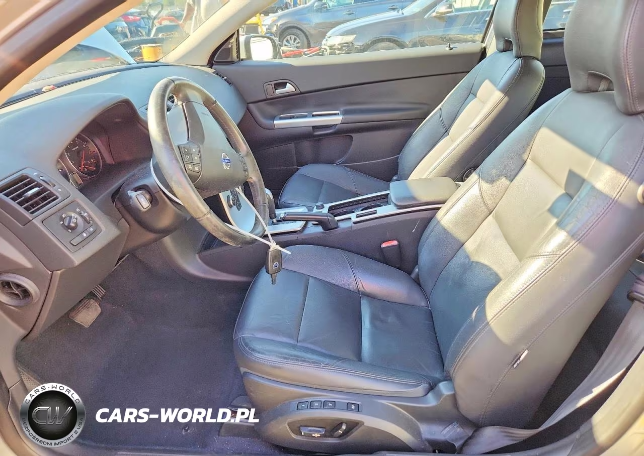 2012 Volvo C30 T5 VIN:YV1672MK5C2270194 - 7