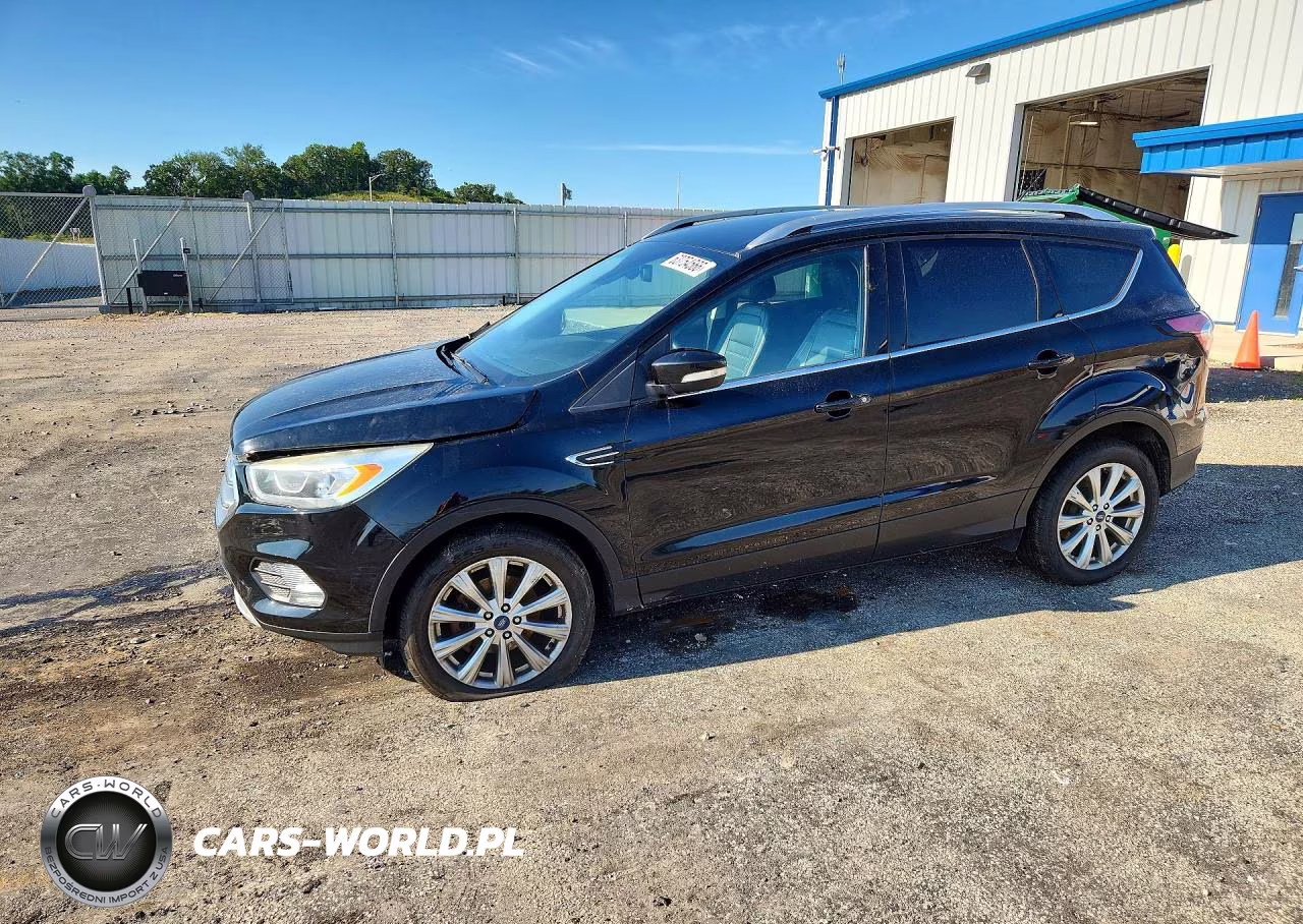 2017 Ford Escape Titanium – zdjęcie 1 z 13