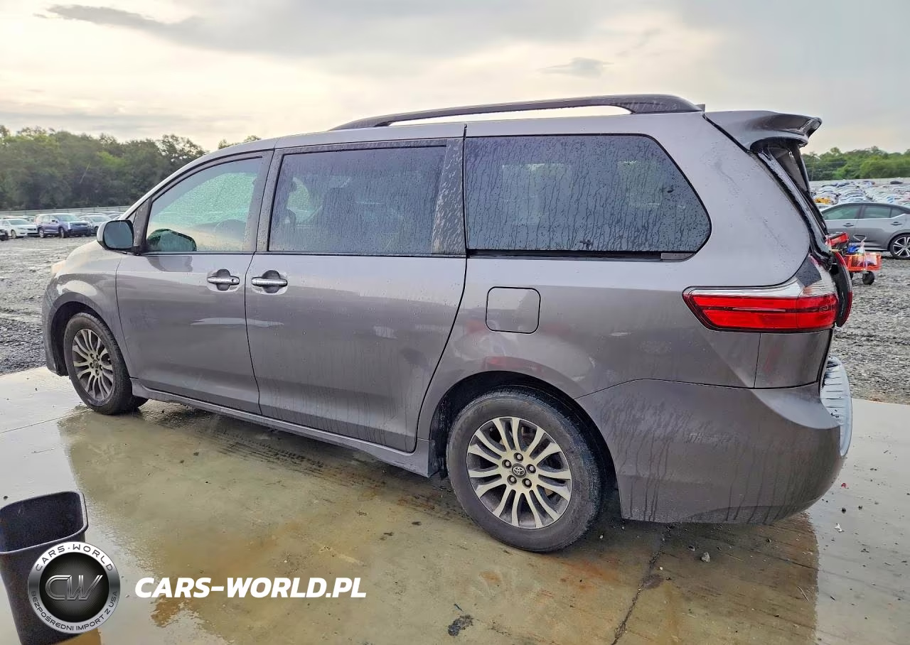 2018 Toyota Sienna Xle 8-Passenger VIN:5TDYZ3DC4JS958877 - 2