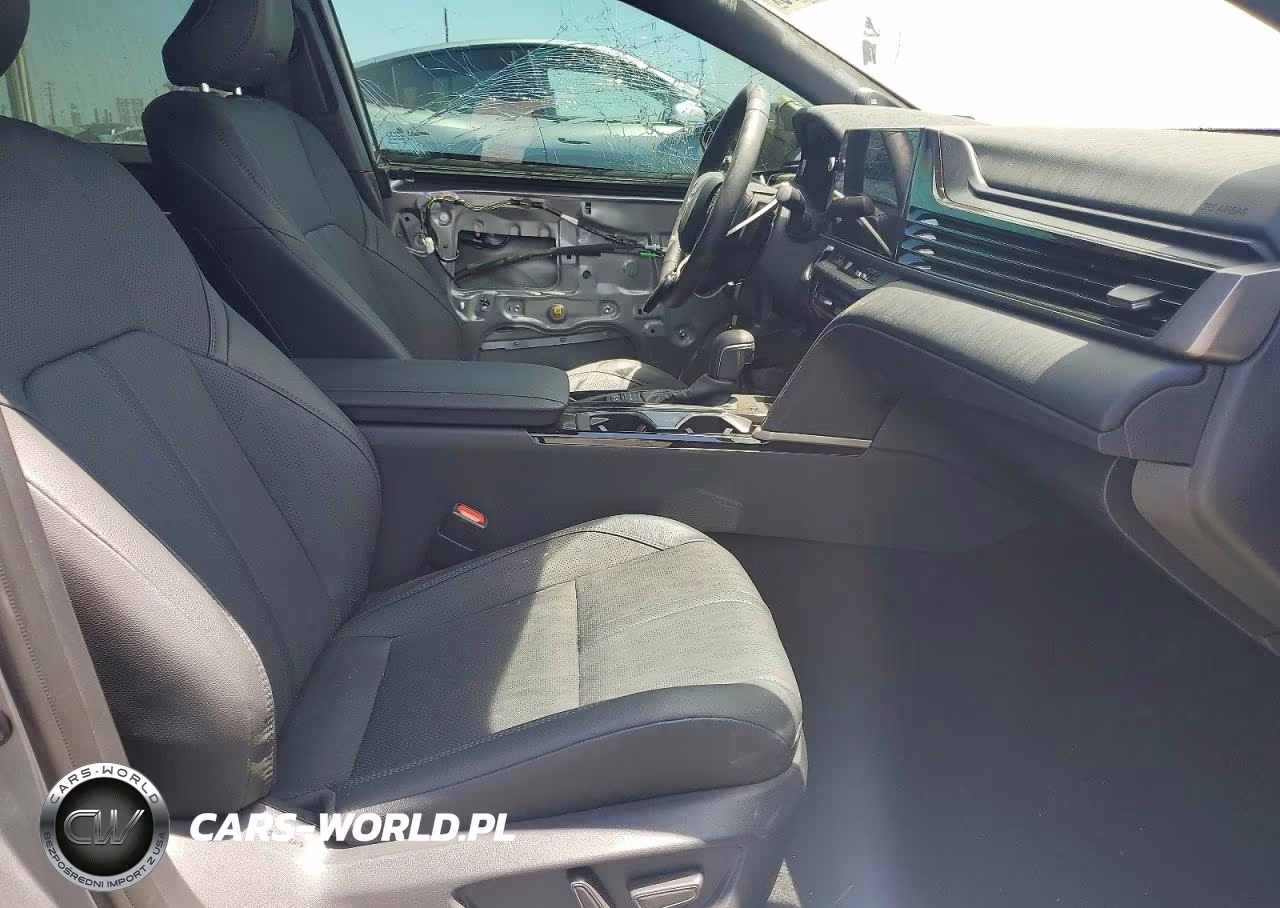 2026 Toyota Camry Xse VIN:4T1DAACK7TU698066 - 7