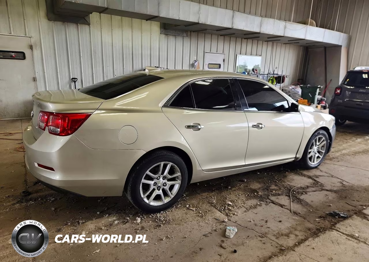 2015 Chevrolet Malibu 1Lt VIN:1G11C5SLXFF159316 - 3