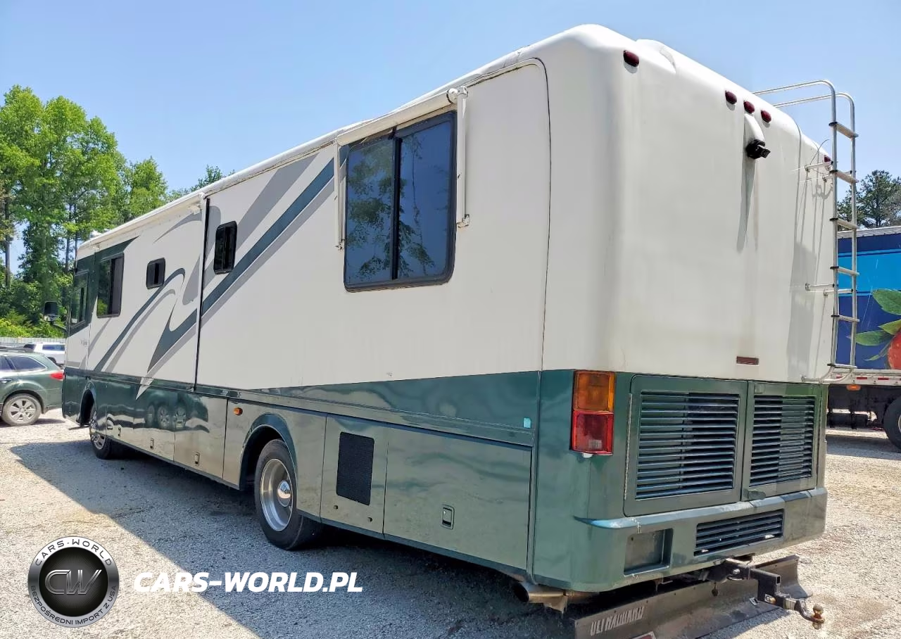 1999 Roadmaster Diplomat Rv VIN:1RF120514X2007606 - 3