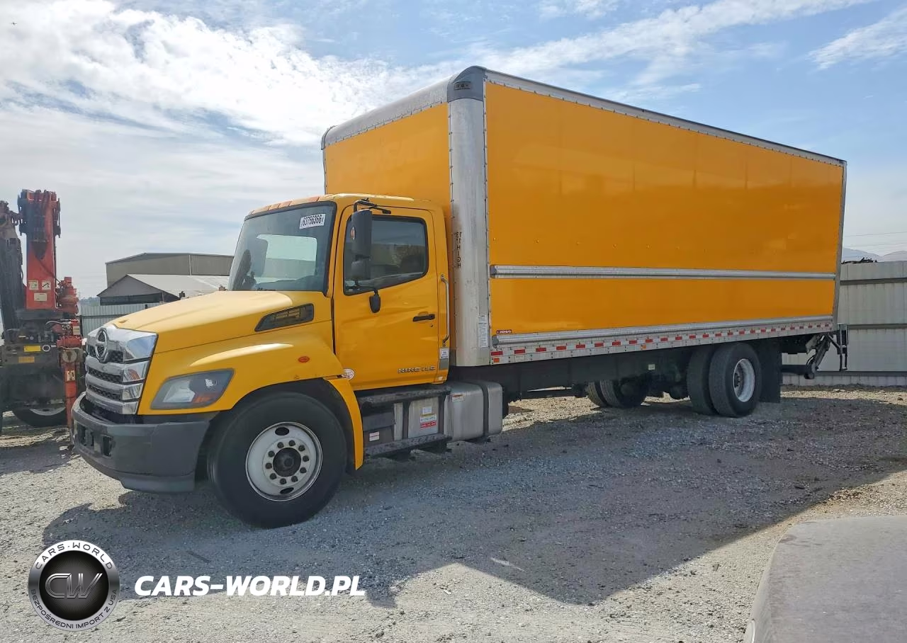 2023 Hino L6 Box Truck