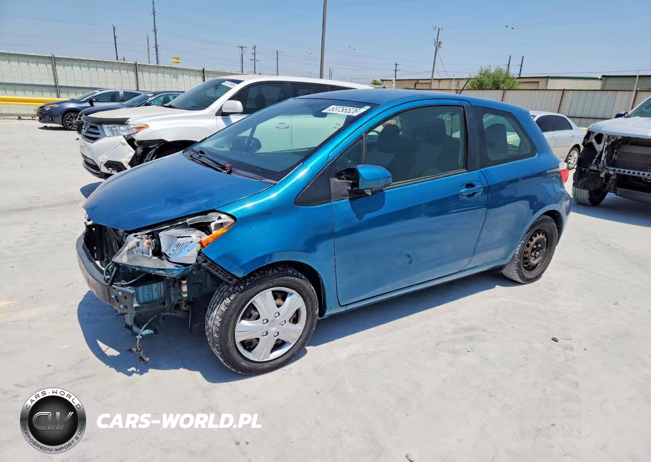 2013 Toyota Yaris 3-Door Le