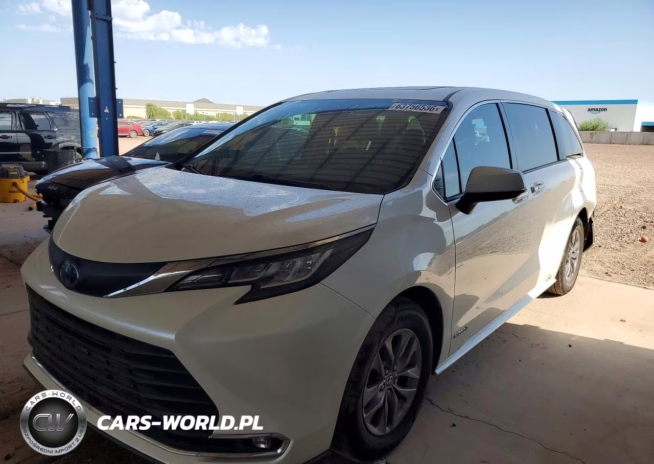 2021 Toyota Sienna Xle