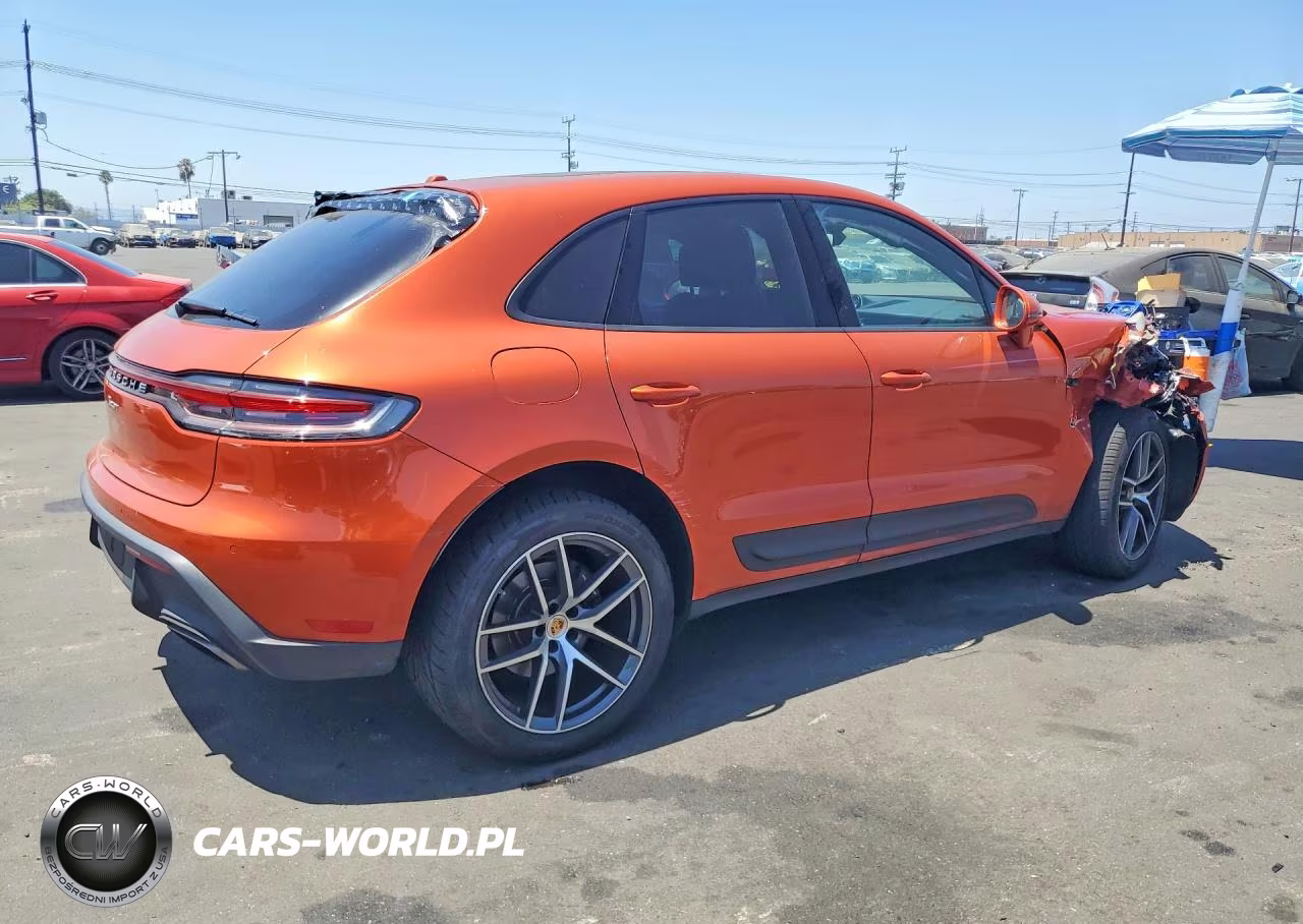 2023 Porsche Macan Base VIN:WP1AA2A51PLB20601 - 3