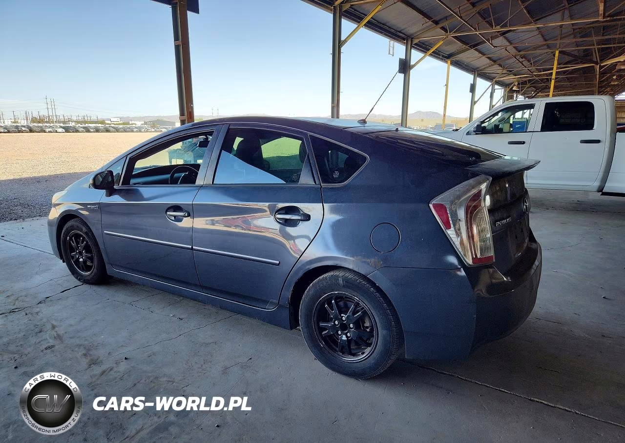 2013 Toyota Prius Two VIN:JTDKN3DU9D5599045 - 2