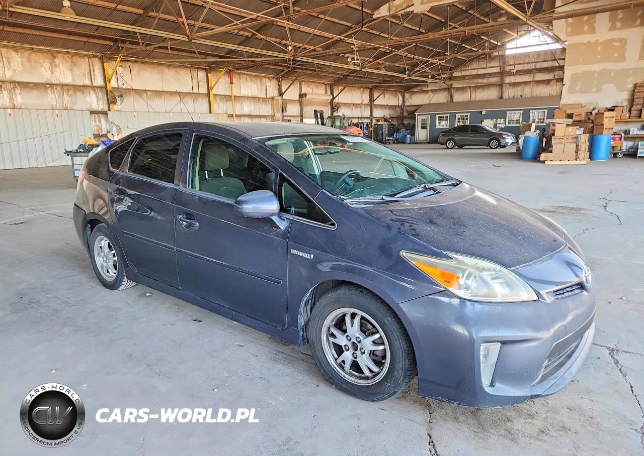 2013 Toyota Prius Two VIN:JTDKN3DU9D5599045 - 4