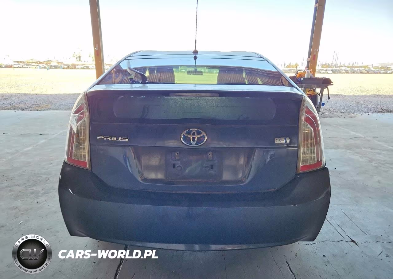 2013 Toyota Prius Two VIN:JTDKN3DU9D5599045 - 6