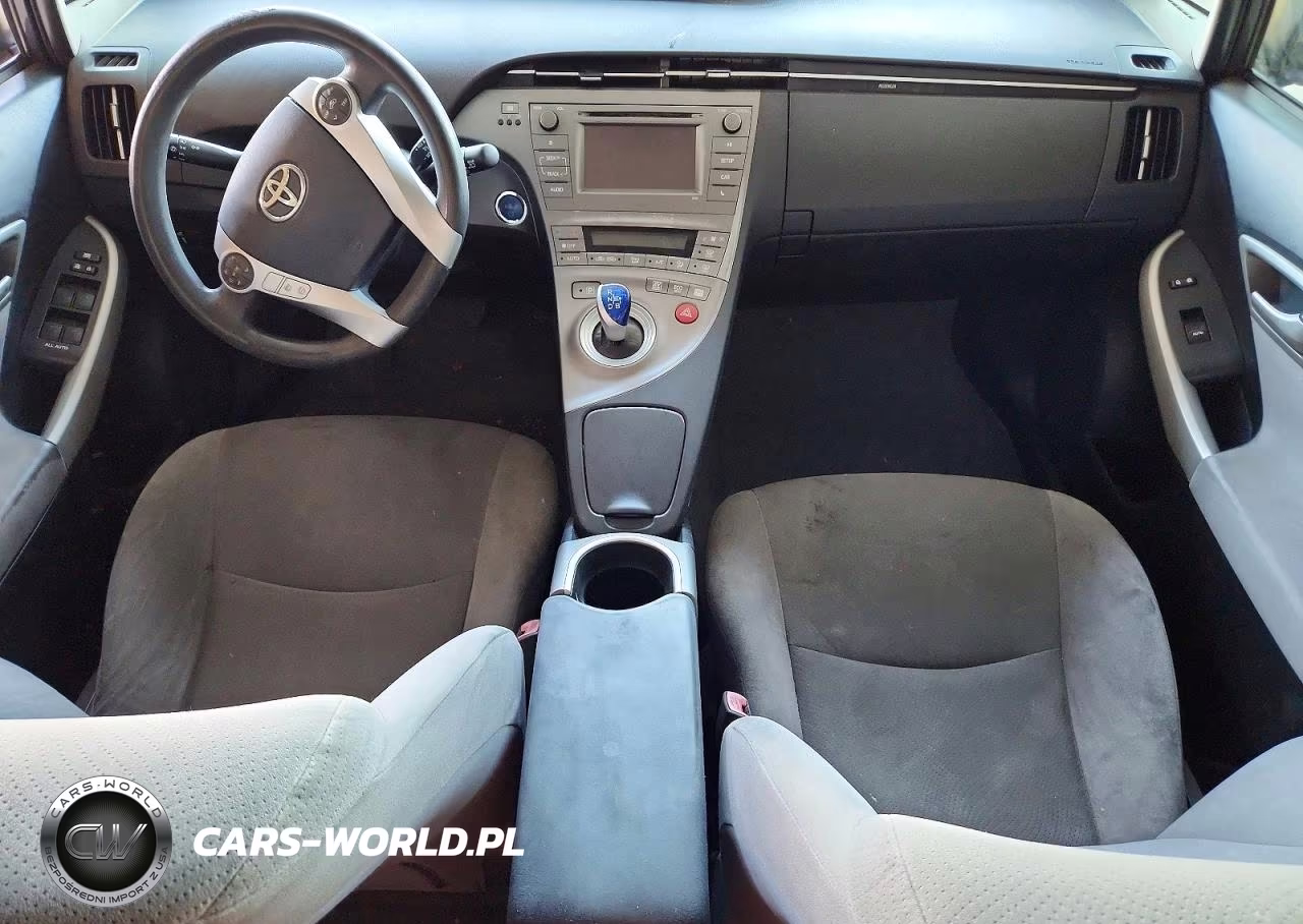 2013 Toyota Prius Two VIN:JTDKN3DU9D5599045 - 8