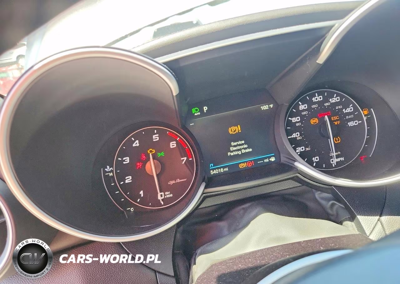 2020 Alfa Romeo Giulia Ti VIN:ZARFAMBN8L7624606 - 9