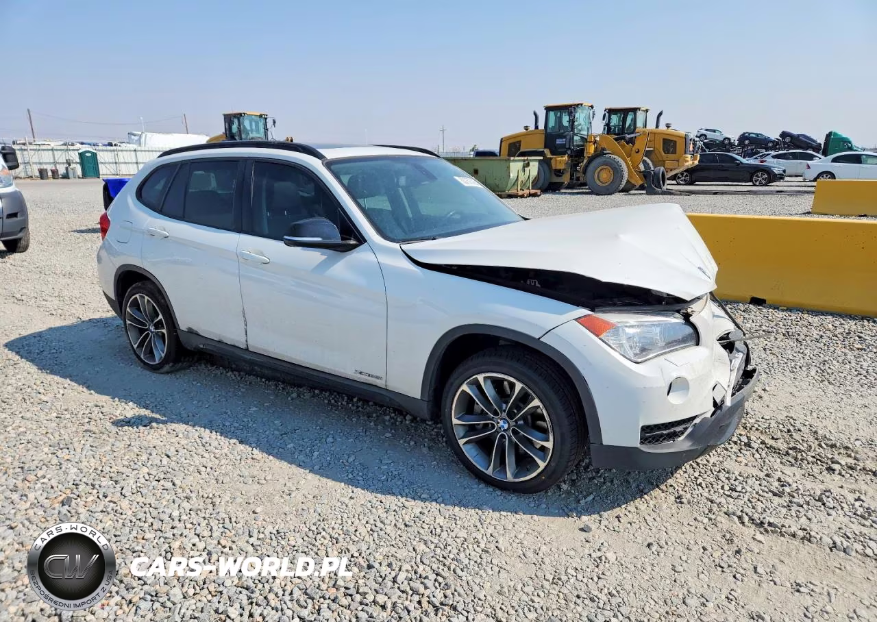 2014 BMW X1 xDrive35I VIN:WBAVM5C53EVV93164 - 4