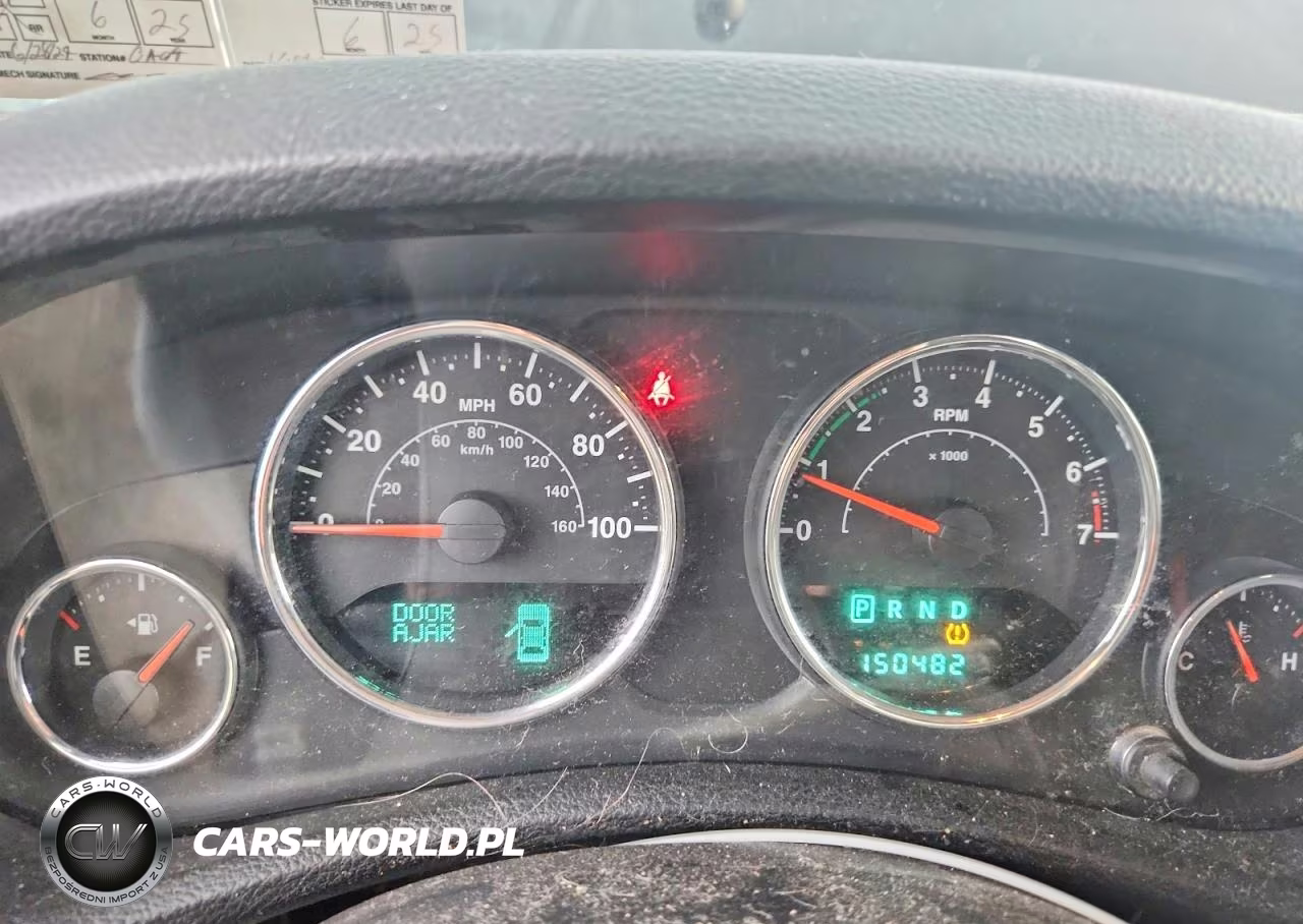 2012 Jeep Wrangler Unlimited Sahara VIN:1C4BJWEG2CL254794 - 9
