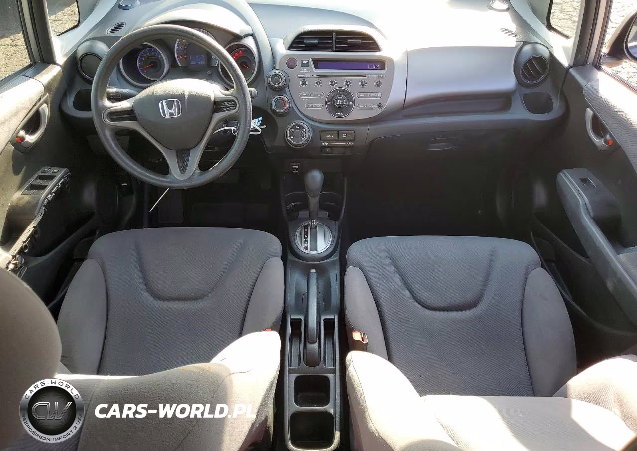2010 Honda Fit VIN:JHMGE8H20AS011444 - 8