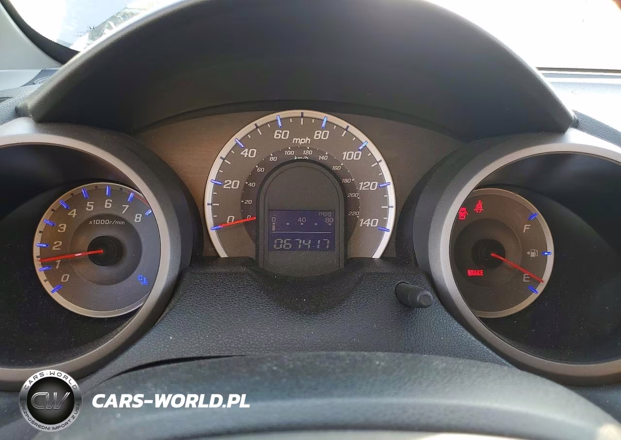 2010 Honda Fit VIN:JHMGE8H20AS011444 - 9