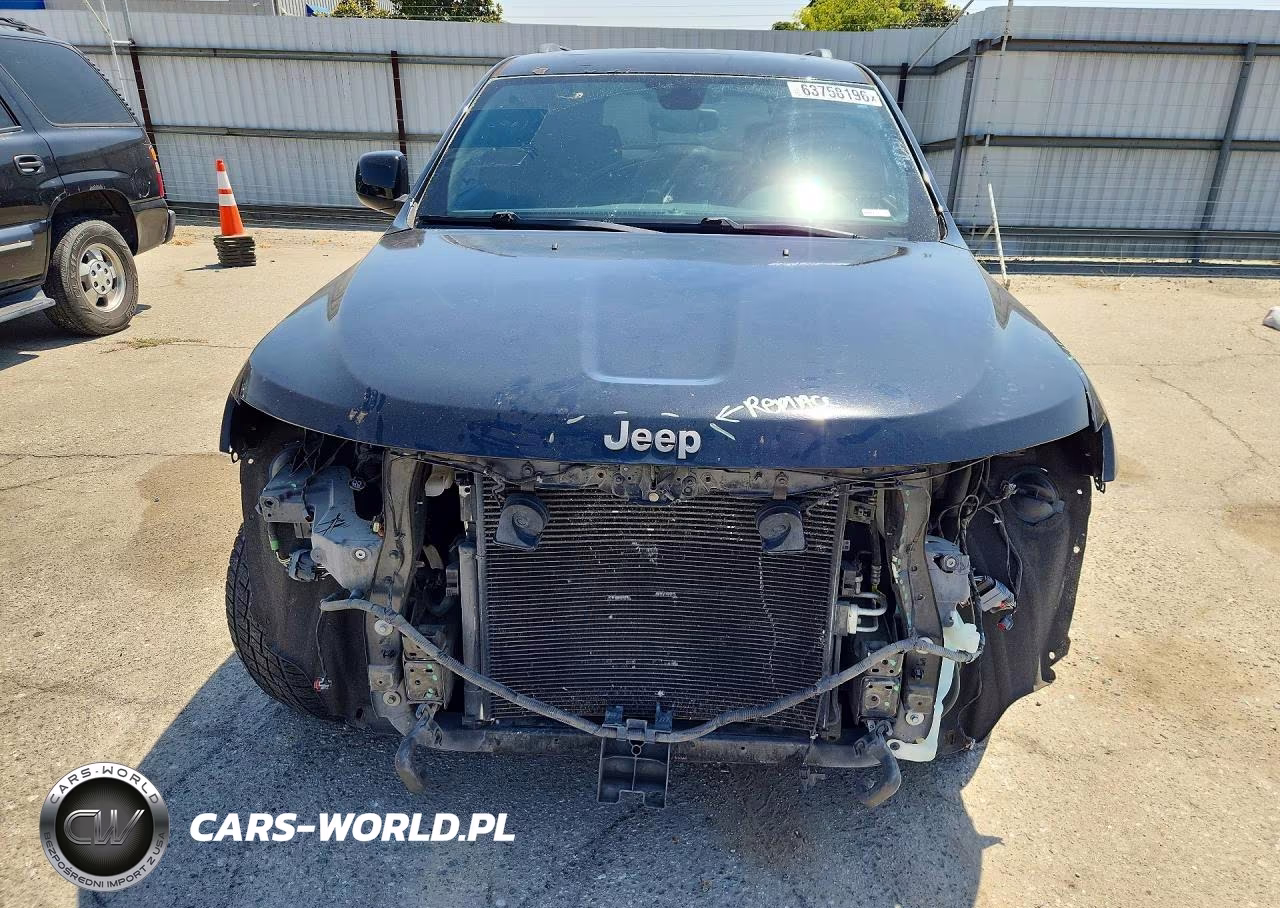 2017 Jeep Grand Cherokee Laredo VIN:1C4RJEAG1HC717353 - 5
