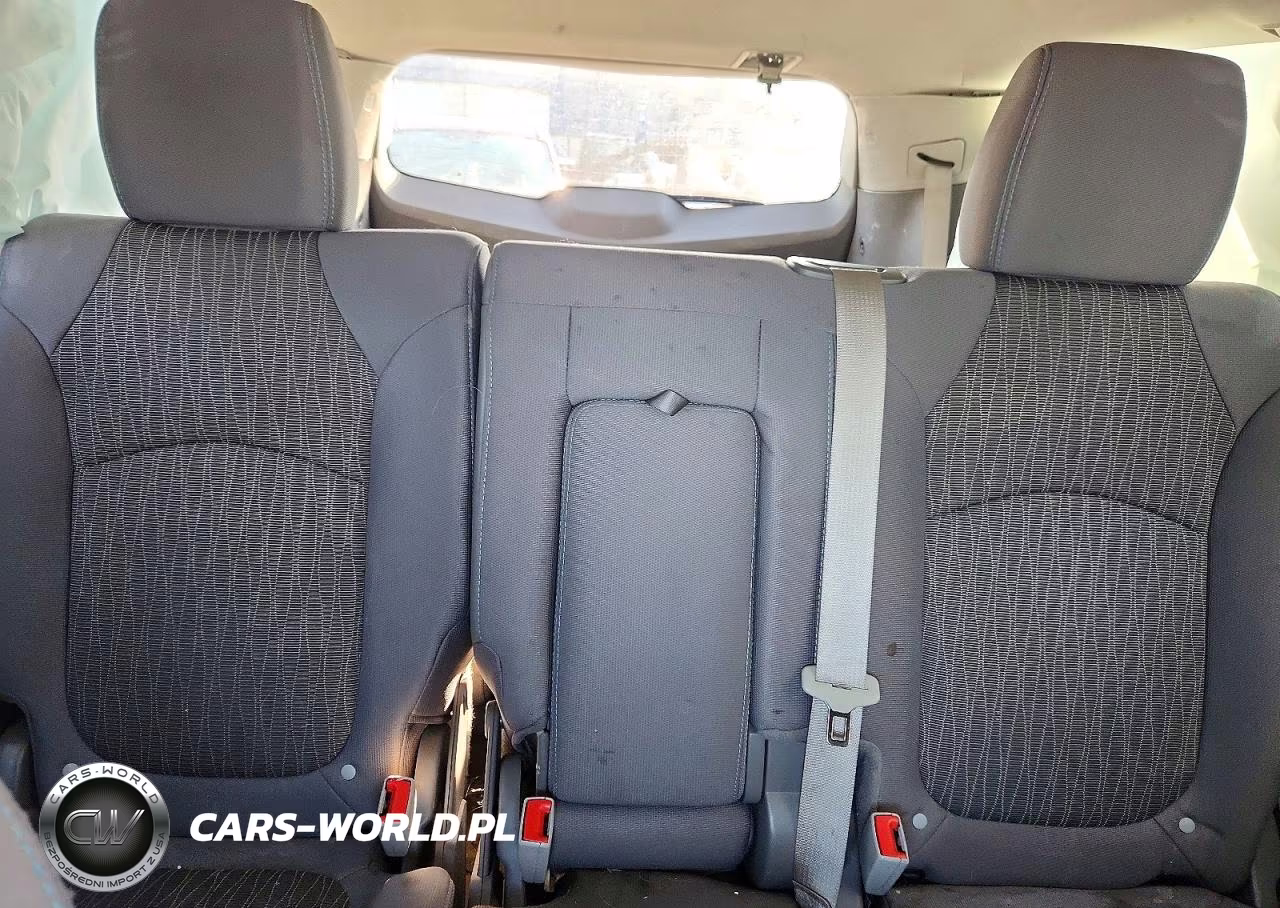 2014 Chevrolet Traverse Ls VIN:1GNKRFED8EJ191902 - 10