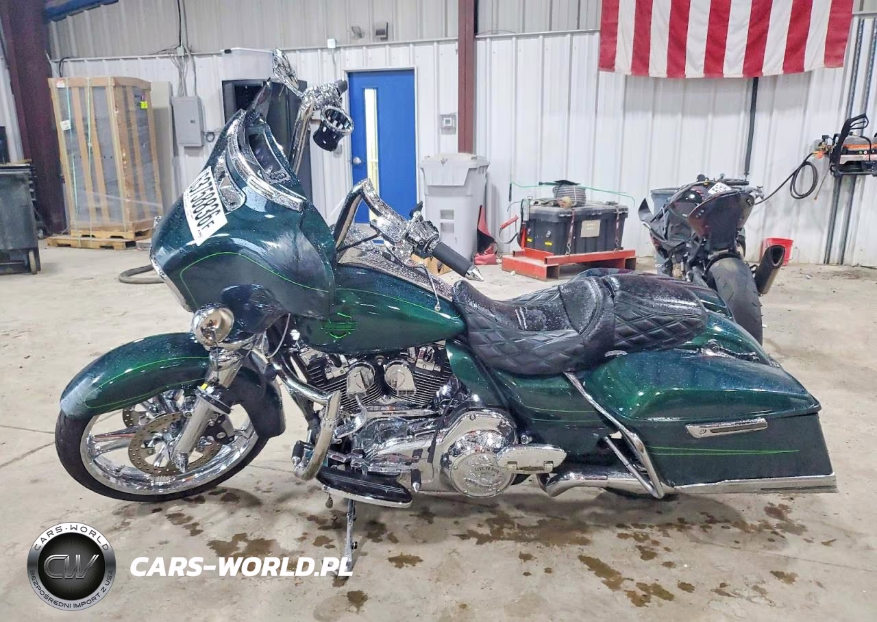 2016 Harley-Davidson Flhxs Street Glide Special VIN:1HD1KRM13GB639024 - 3
