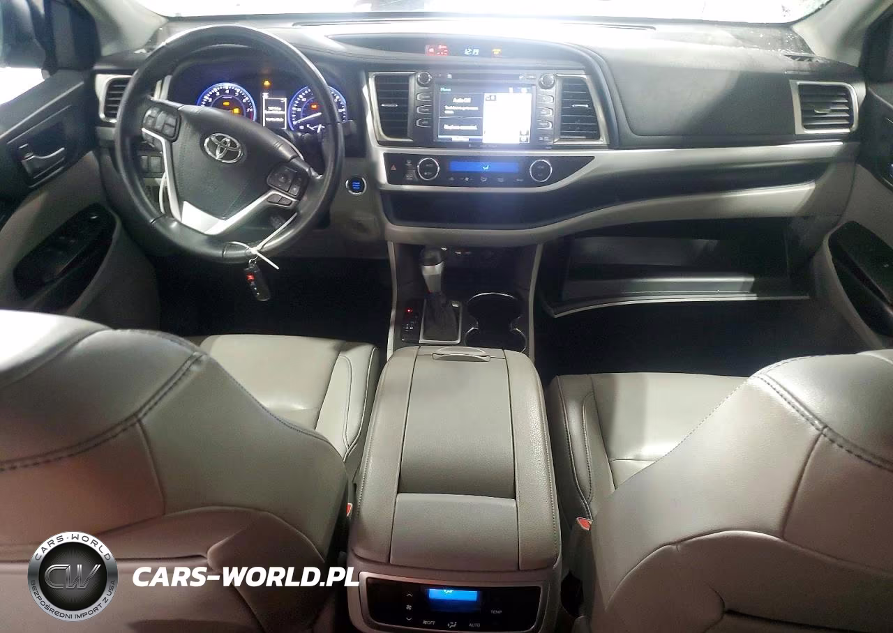 2019 Toyota Highlander Xle VIN:5TDJZRFH5KS570779 - 8
