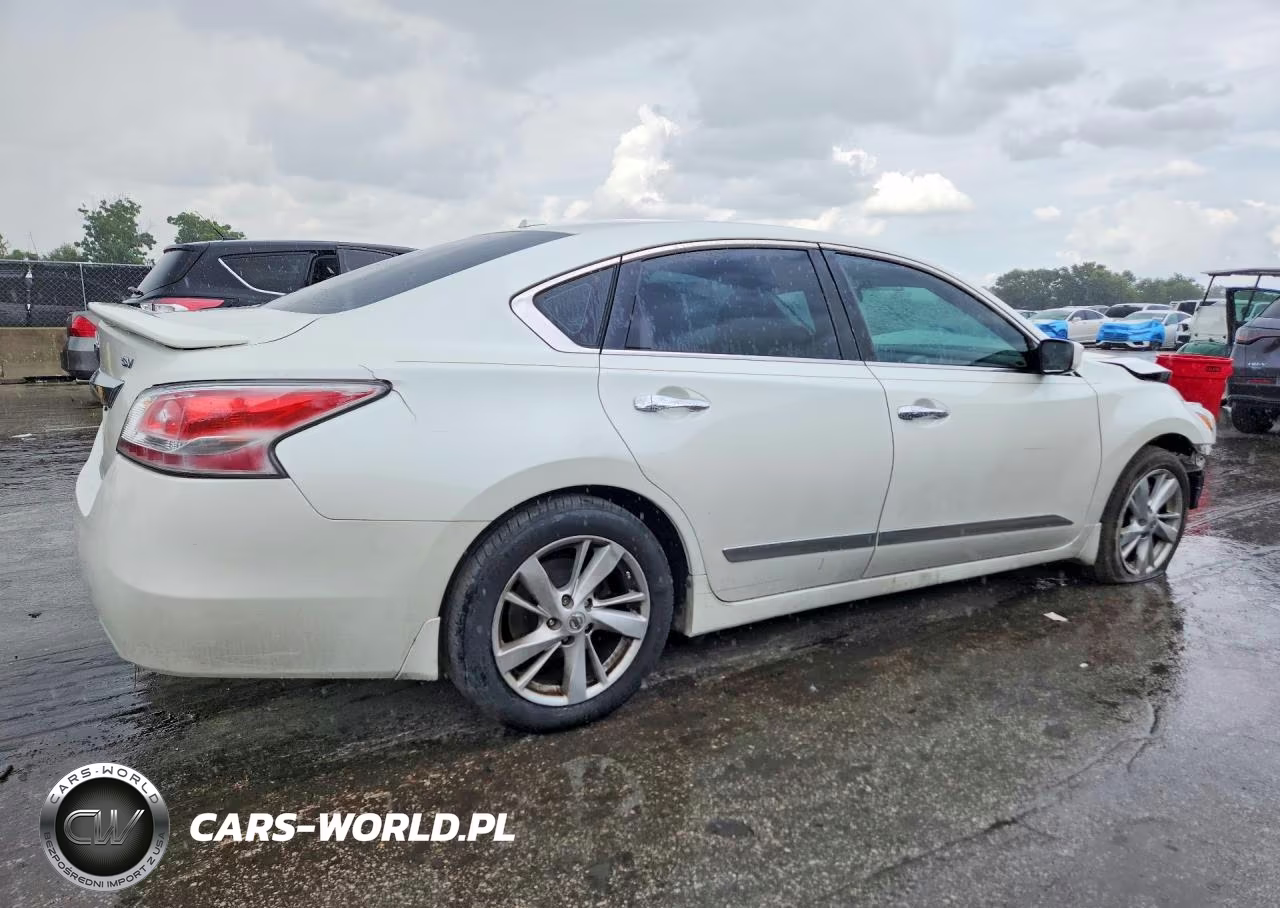 2015 Nissan Altima 2.5 Sv VIN:1N4AL3AP2FC166817 - 3