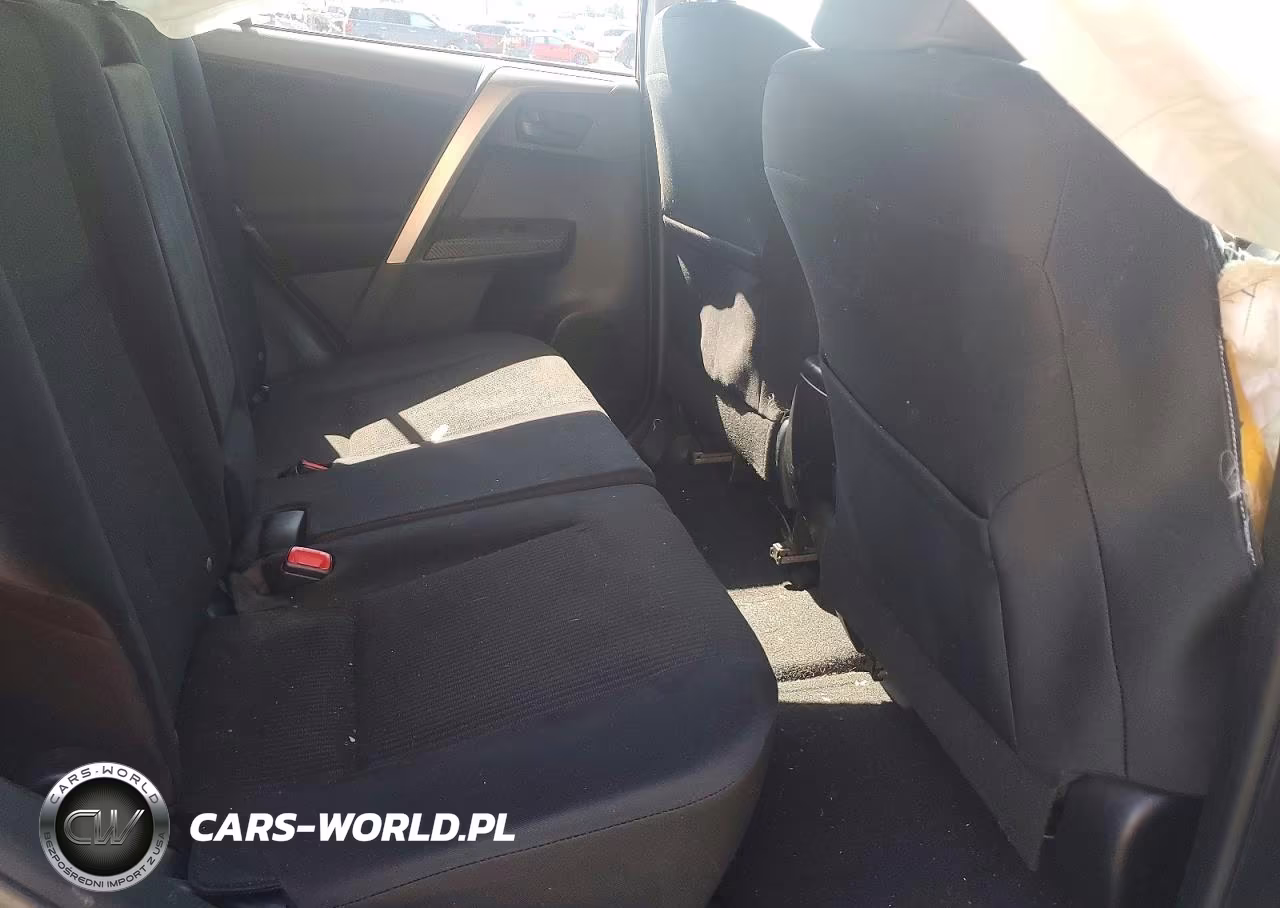 2015 Toyota Rav4 Le VIN:JTMBFREV7FD116006 - 11