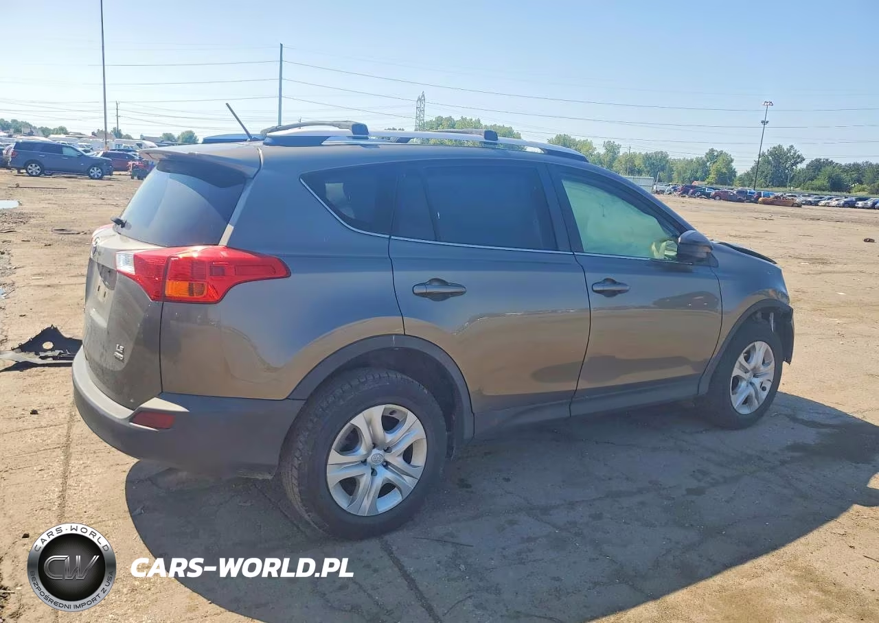 2015 Toyota Rav4 Le VIN:JTMBFREV7FD116006 - 3