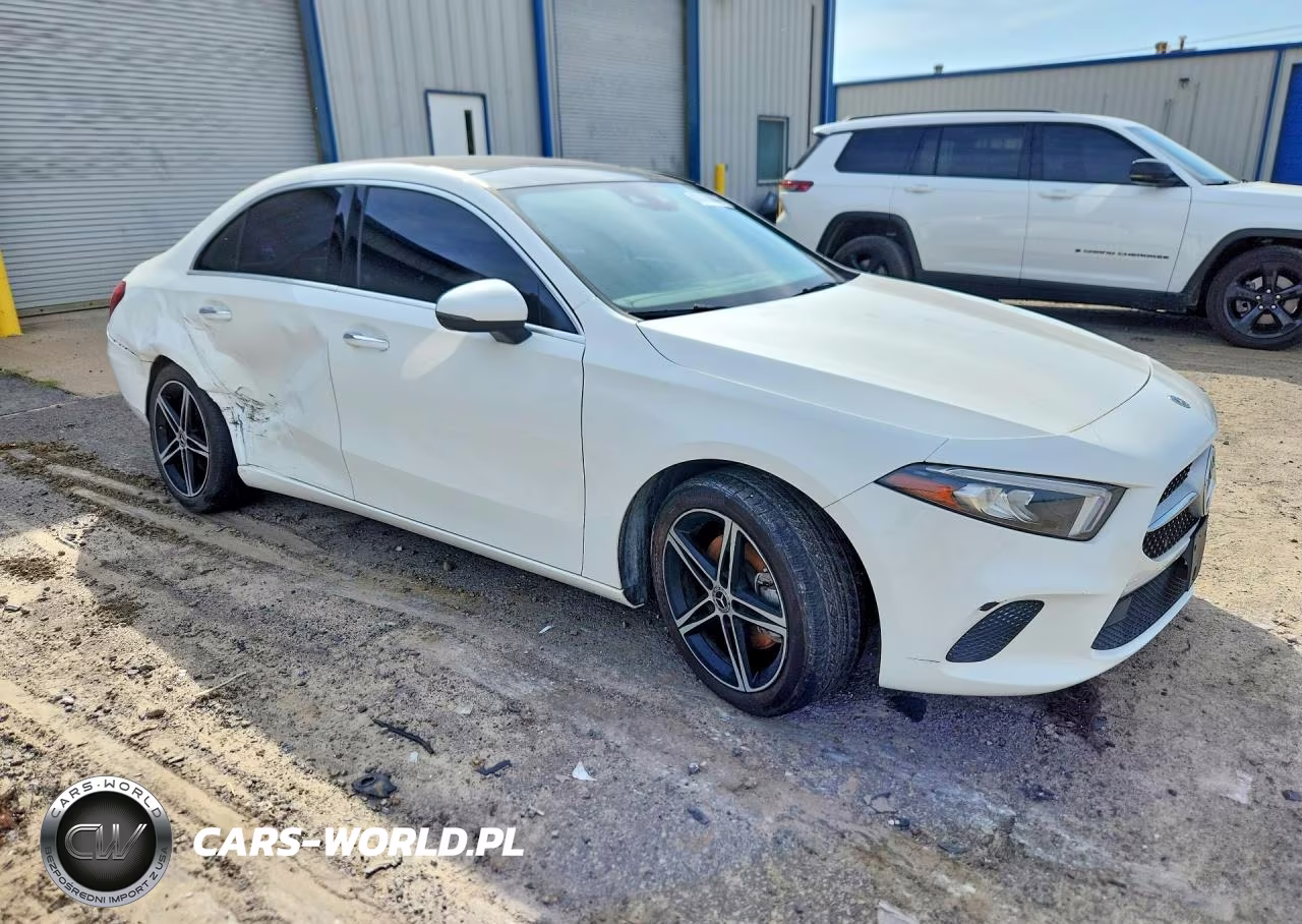 2019 Mercedes-Benz A 220 VIN:WDD3G4EB7KW000724 - 4