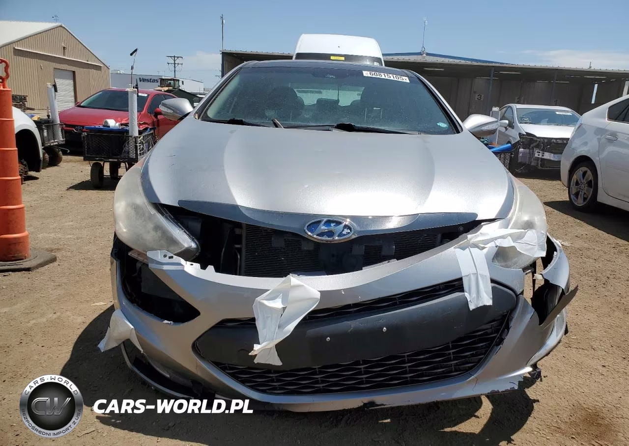 2012 Hyundai Sonata Hybrid VIN:KMHEC4A44CA046317 - 5