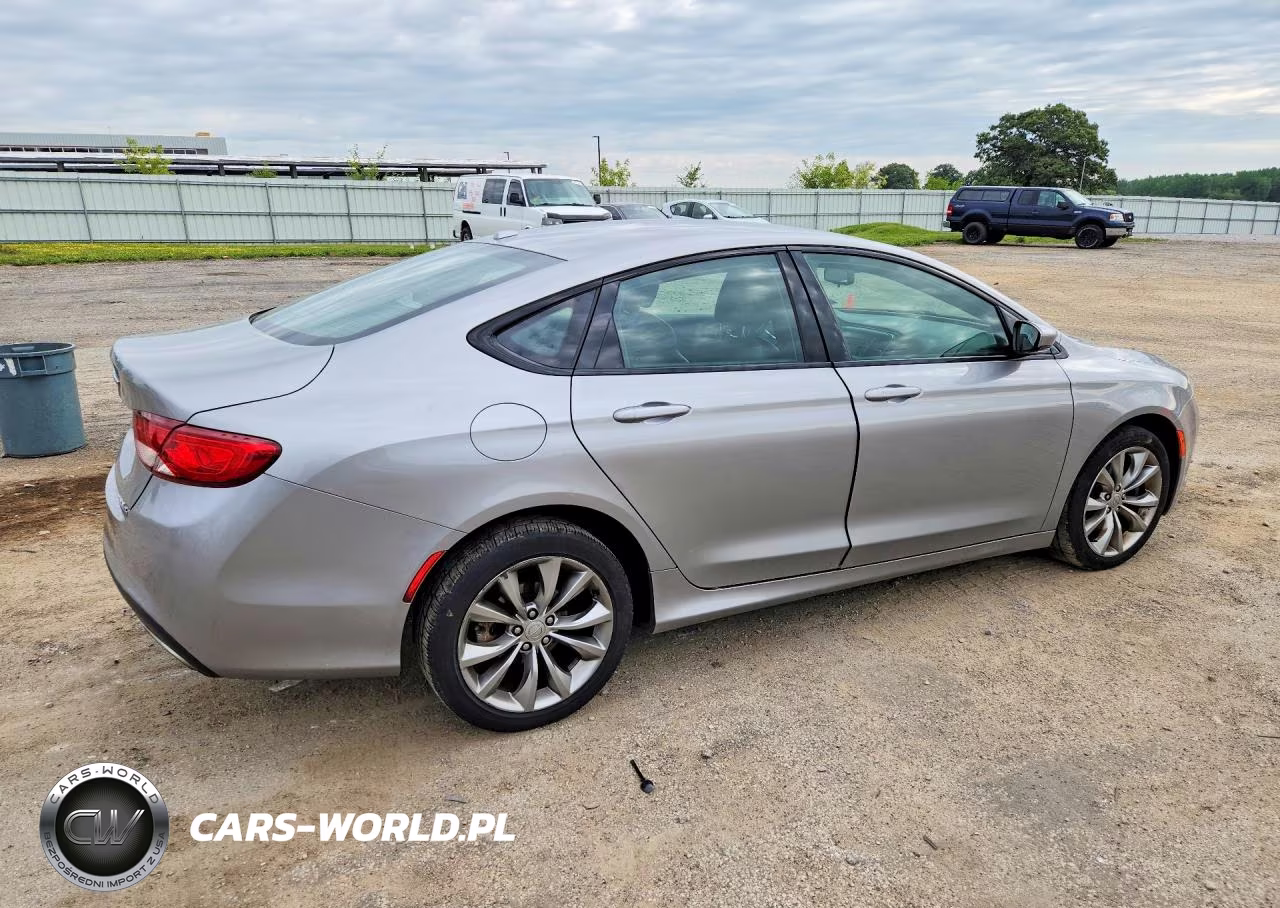 2016 Chrysler 200 S VIN:1C3CCCBB1GN118077 - 3