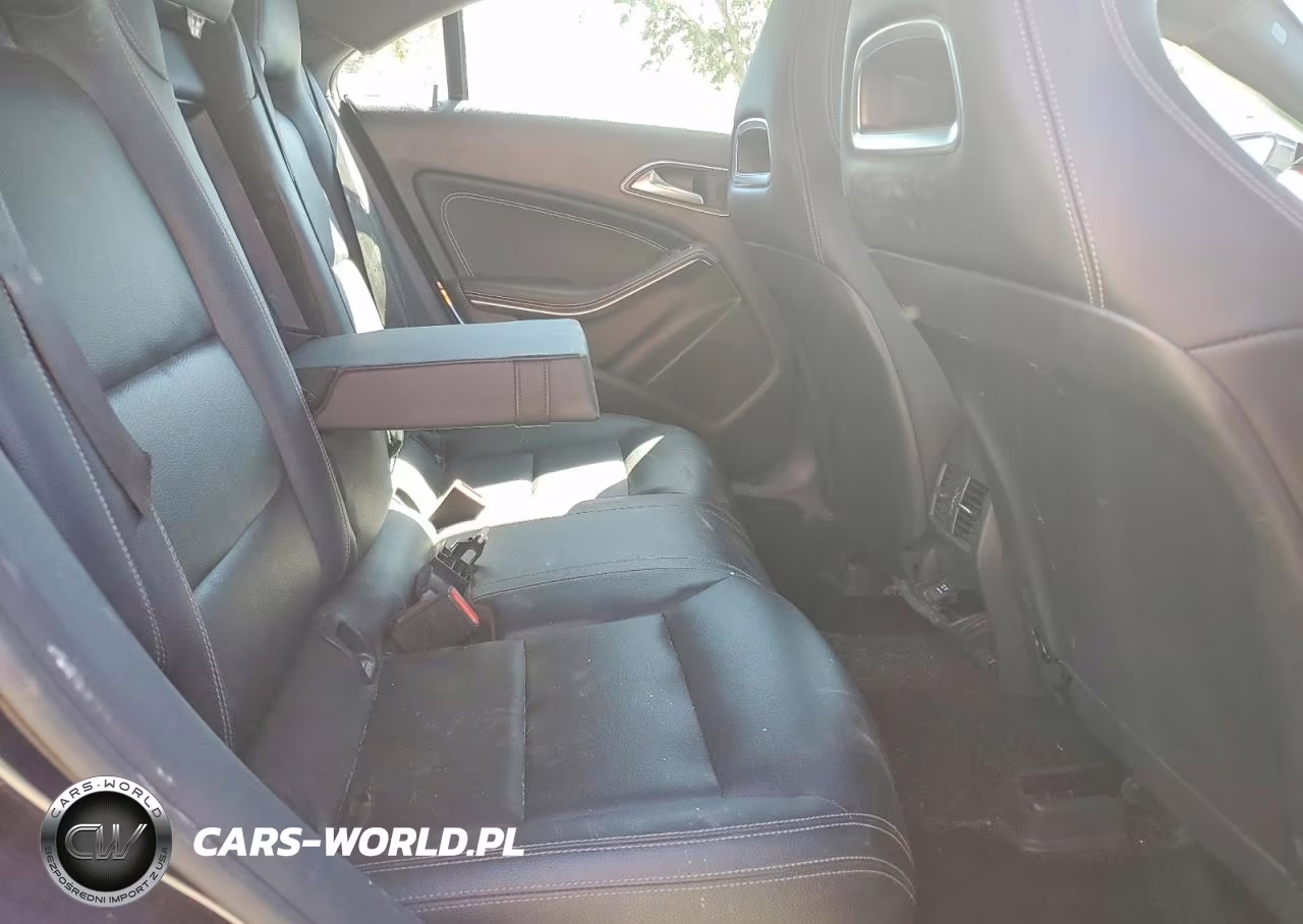 2018 Mercedes-Benz Cla 250 VIN:WDDSJ4EB8JN527429 - 10