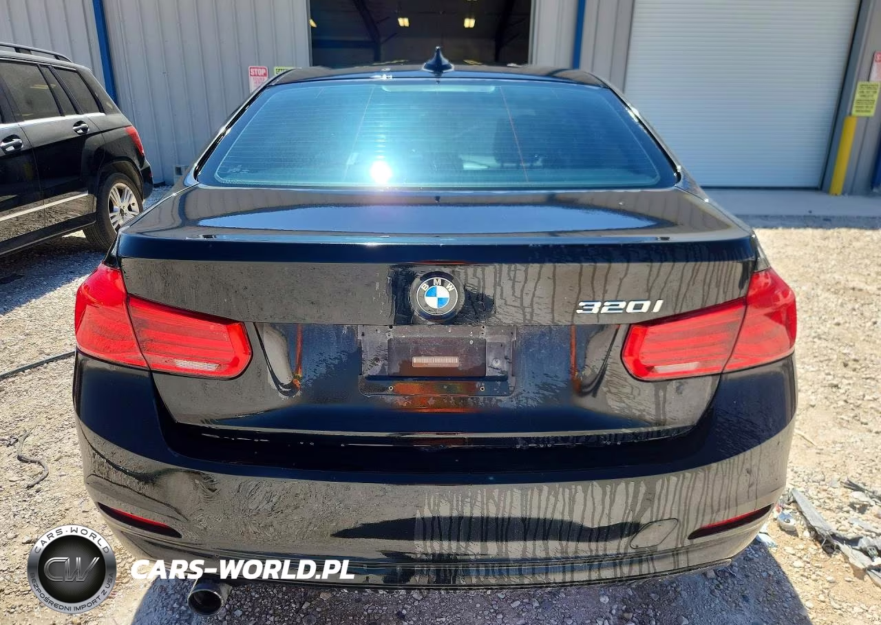 2017 BMW 320 I VIN:WBA8E1G35HNU18642 - 6